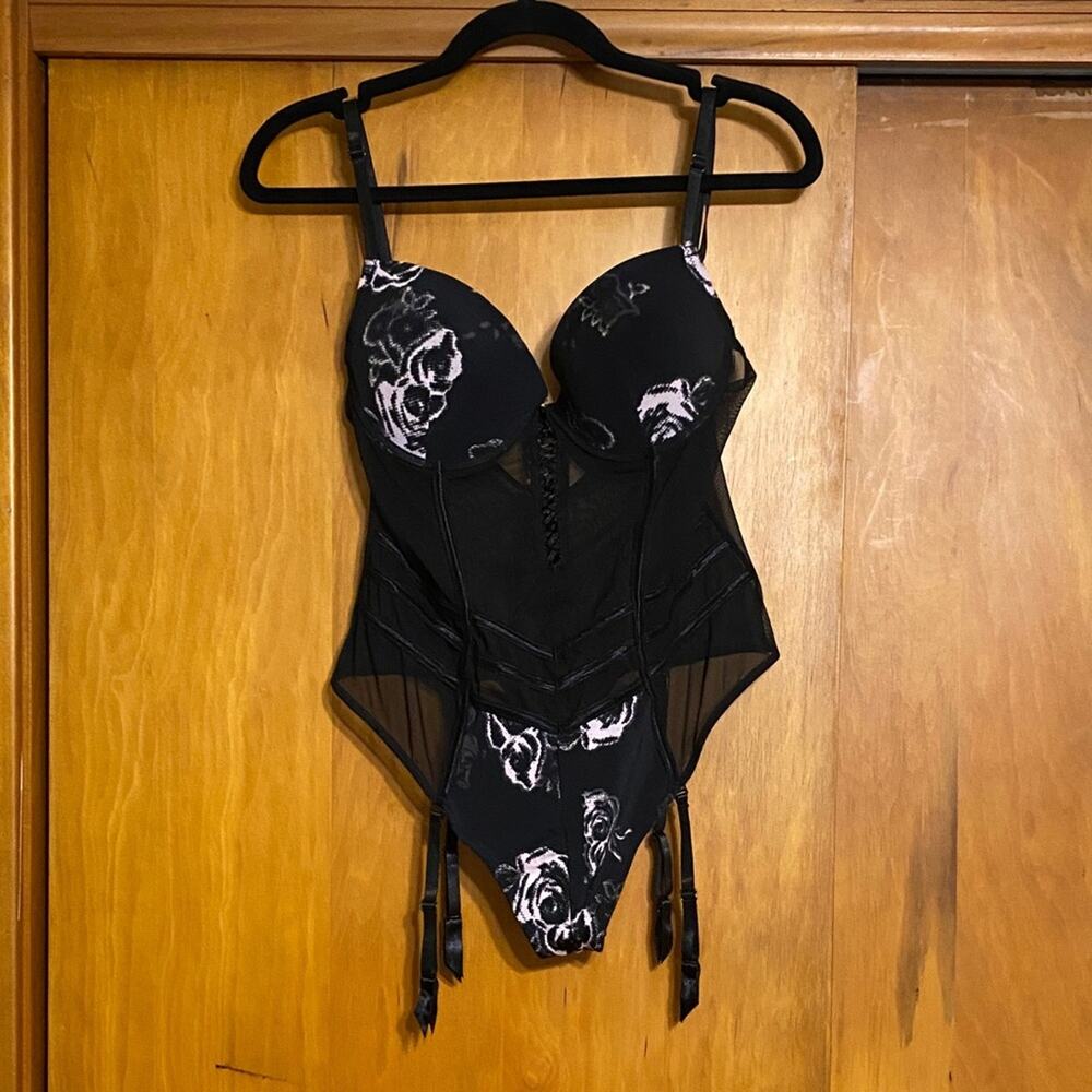 VTG Frederick's of Hollywood Black Floral Corset Bodysuit Lace Up Sheer Garters